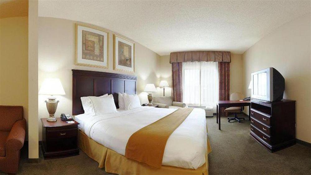 Holiday Inn Express Hotel & Suites Пел Сити Екстериор снимка