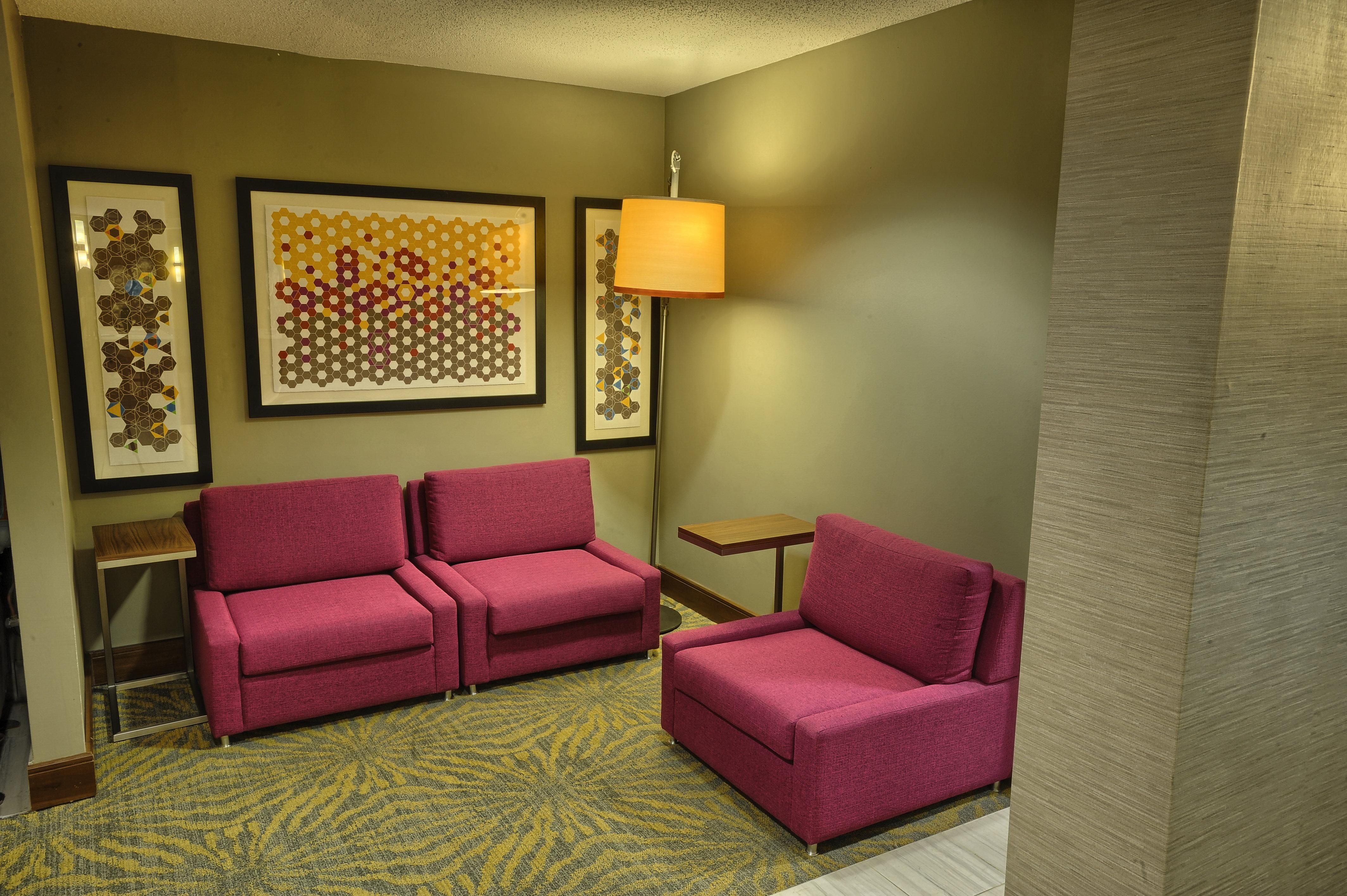 Holiday Inn Express Hotel & Suites Пел Сити Екстериор снимка