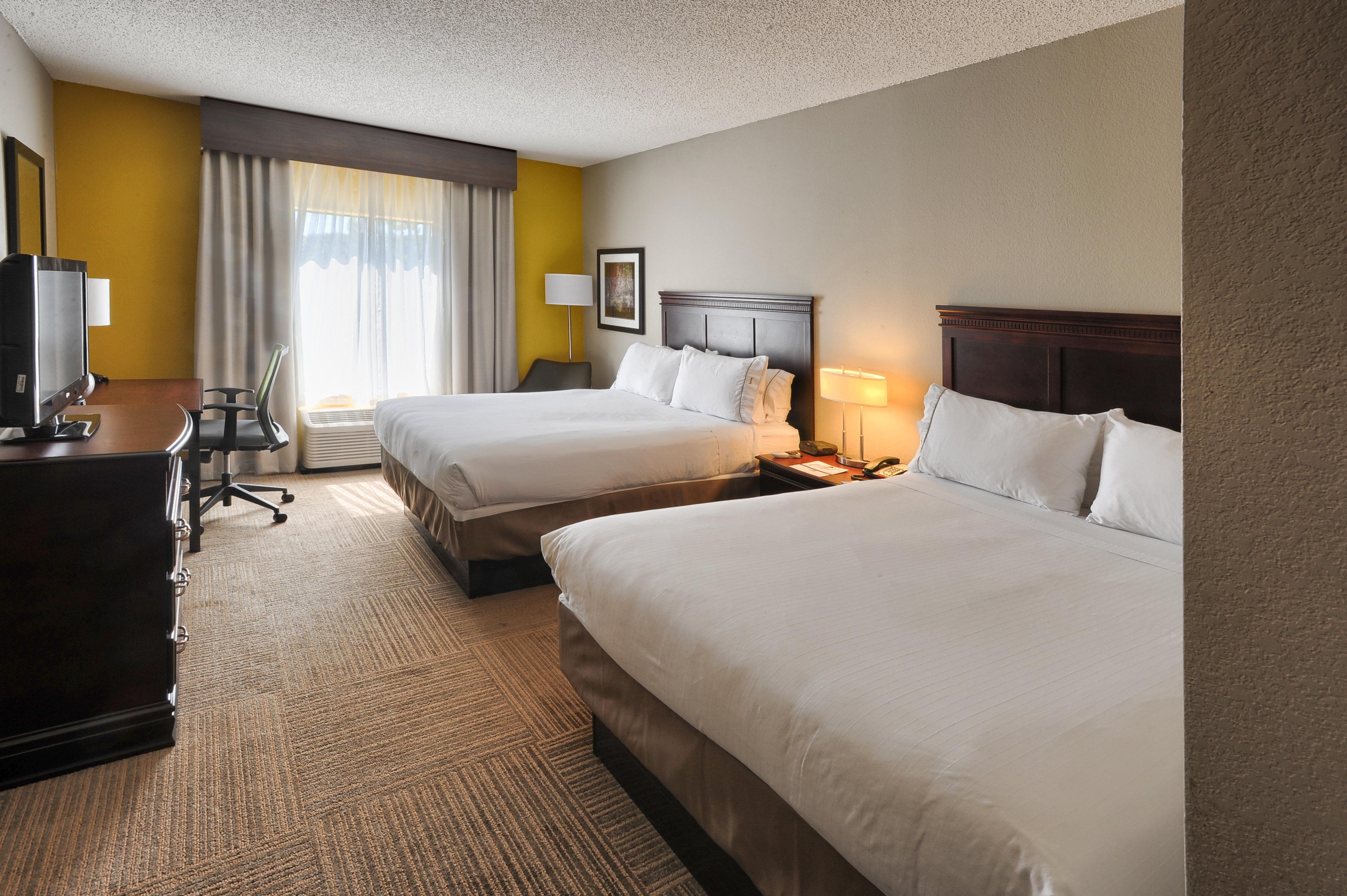 Holiday Inn Express Hotel & Suites Пел Сити Екстериор снимка